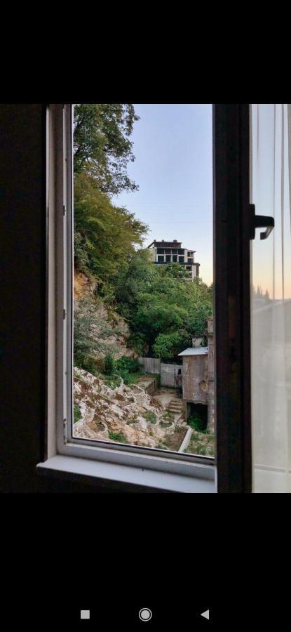 Жоэквара Gagra Luaran gambar