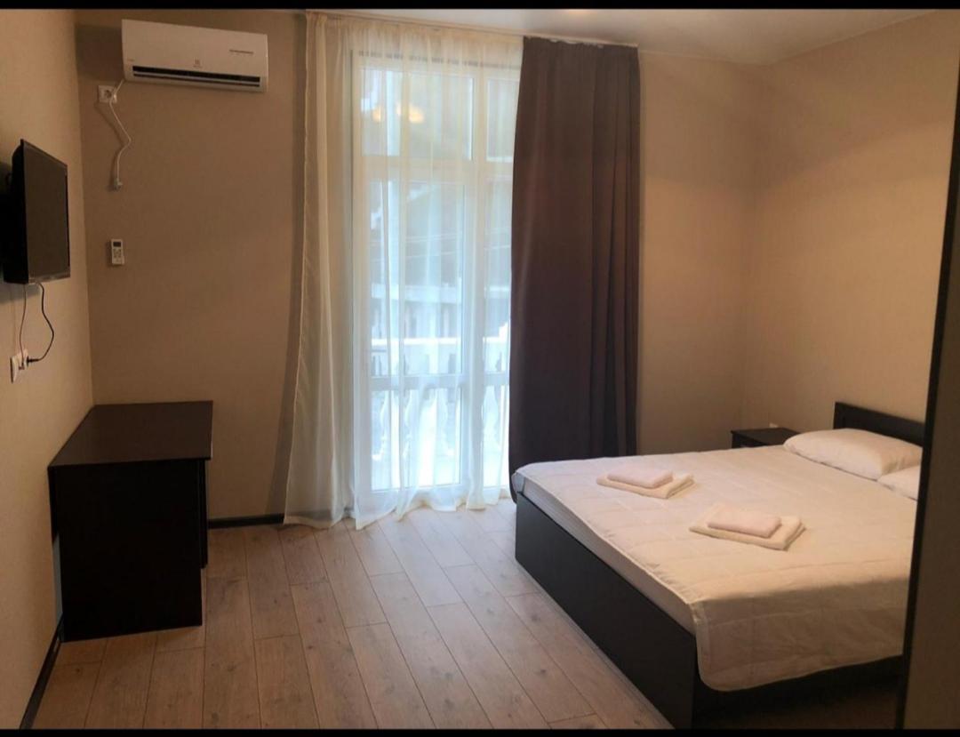 Жоэквара Gagra Luaran gambar